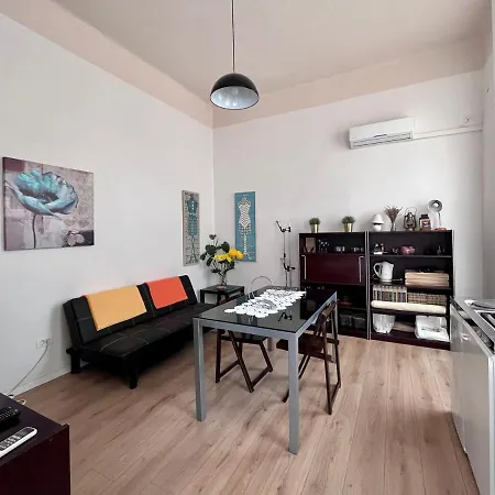 Platana Apartment